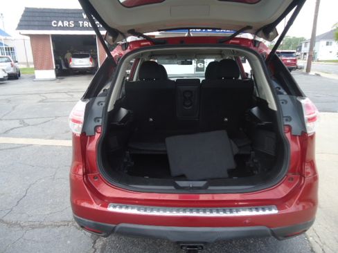 Used 2016 Nissan Rogue AWD SV image 7