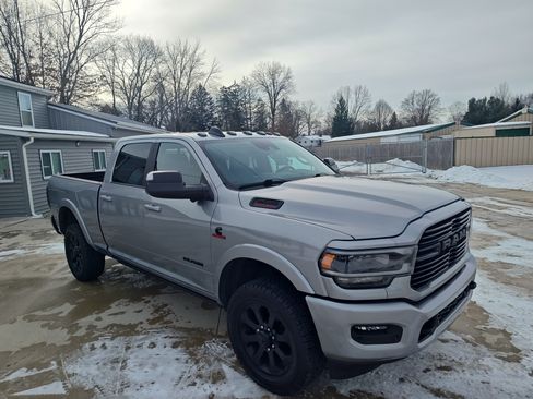 Used 2022 RAM 2500 Laramie image 10
