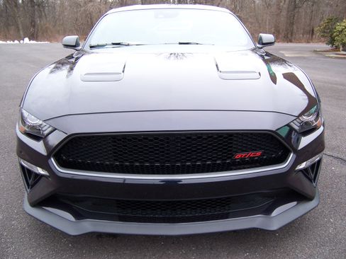 Used 2023 Ford Mustang GT Premium image 5