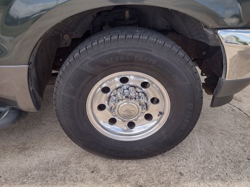 Used 2001 Ford Excursion XLT image 28