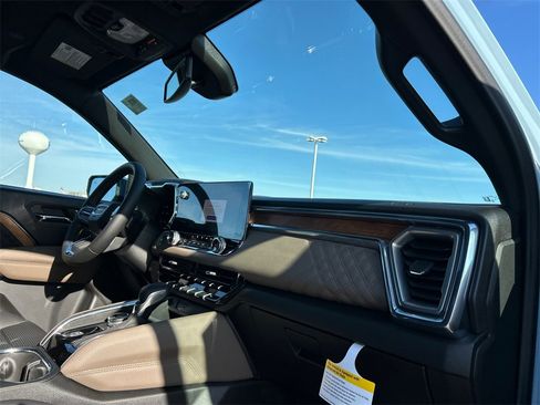 New 2026 GMC Canyon Denali image 39