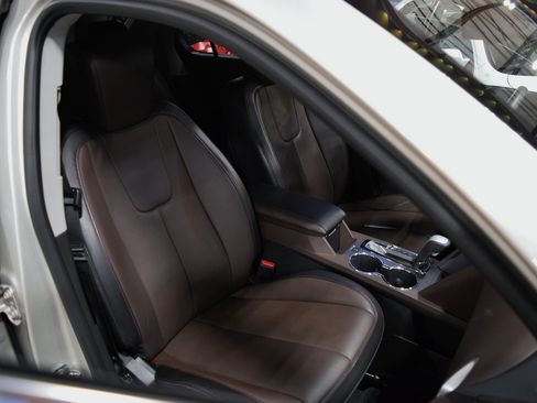 Used 2014 Chevrolet Equinox LTZ FWD image 23