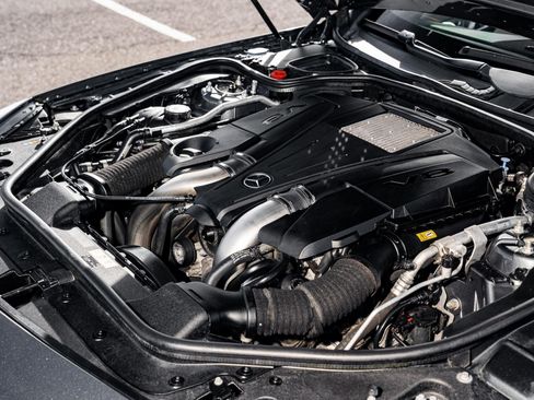 Used 2016 Mercedes-Benz SL 550 image 28