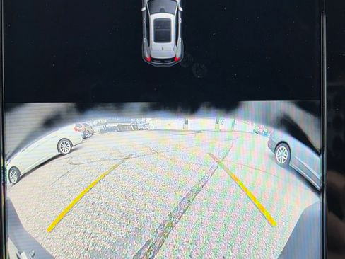 Used 2024 Volvo XC40 B5 Core image 13