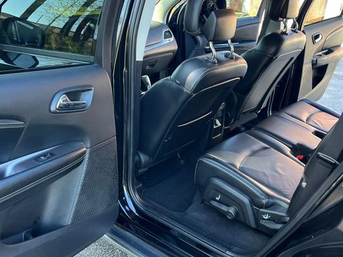 Used 2016 Dodge Journey FWD Crossroad image 12