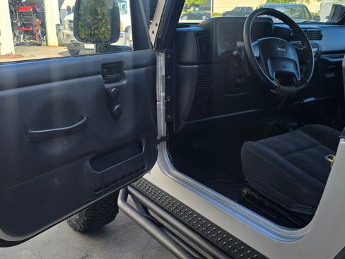 Used 2005 Jeep Wrangler Sport image 60