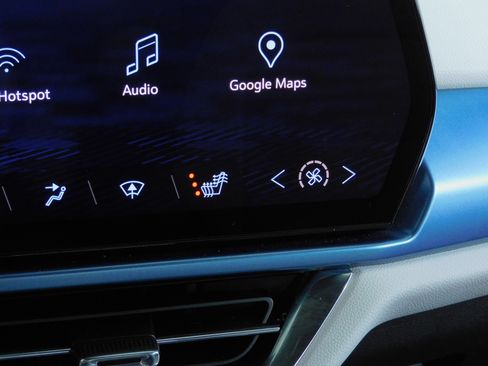 Used 2025 Chevrolet Equinox EV LT image 25