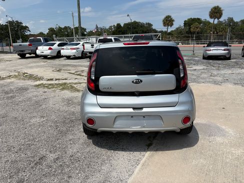 Used 2019 Kia Soul + FWD image 4