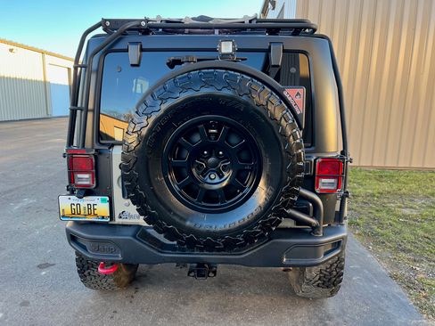 Used 2018 Jeep Wrangler Unlimited Rubicon image 7