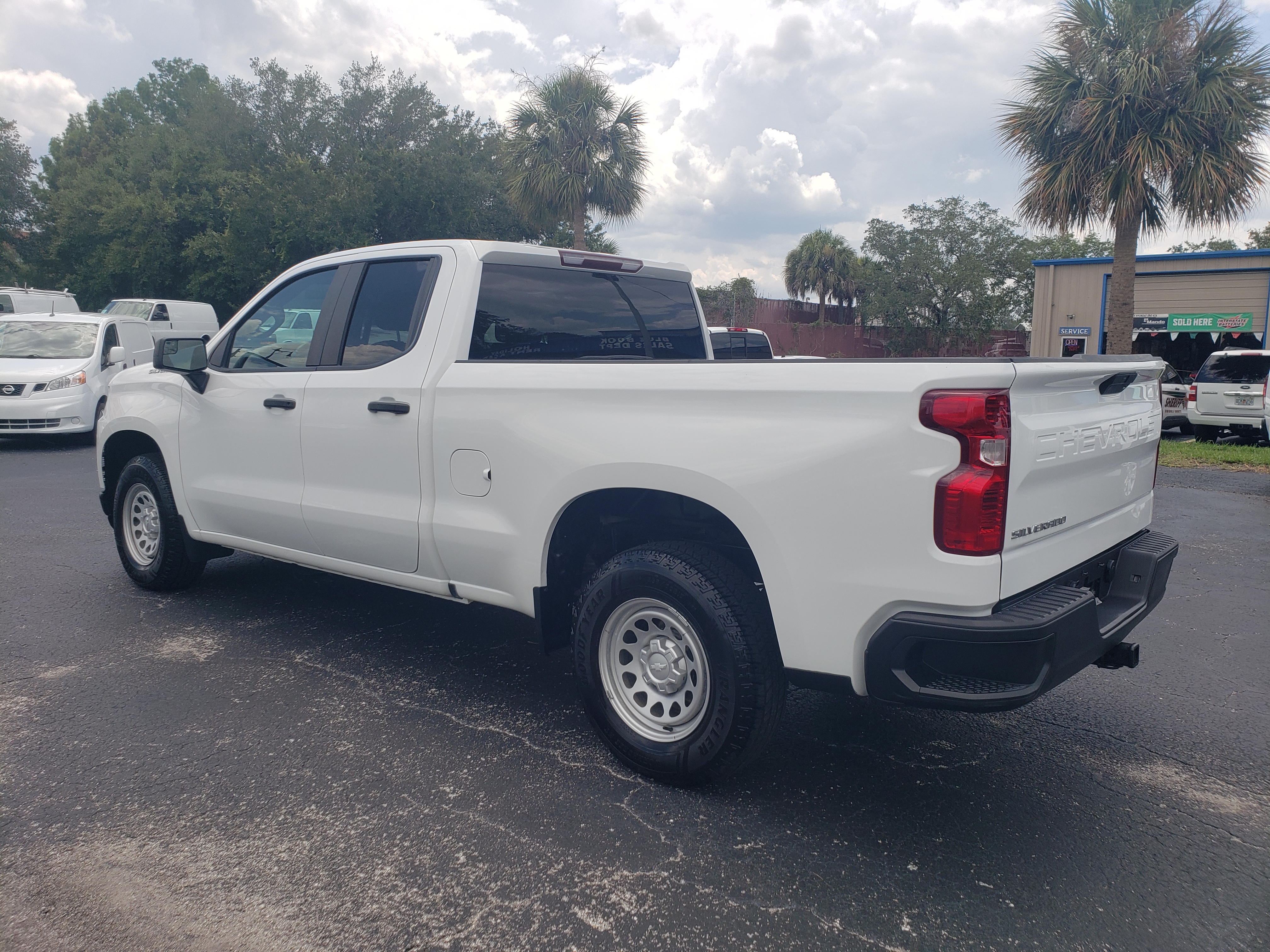 Used 2020 Chevrolet Silverado 1500 2WD Double Cab W/T image 3