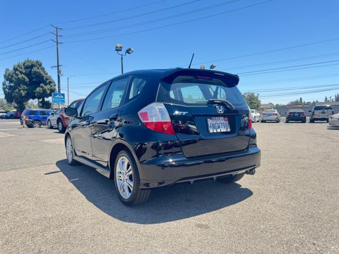 Used 2010 Honda Fit Sport image 5