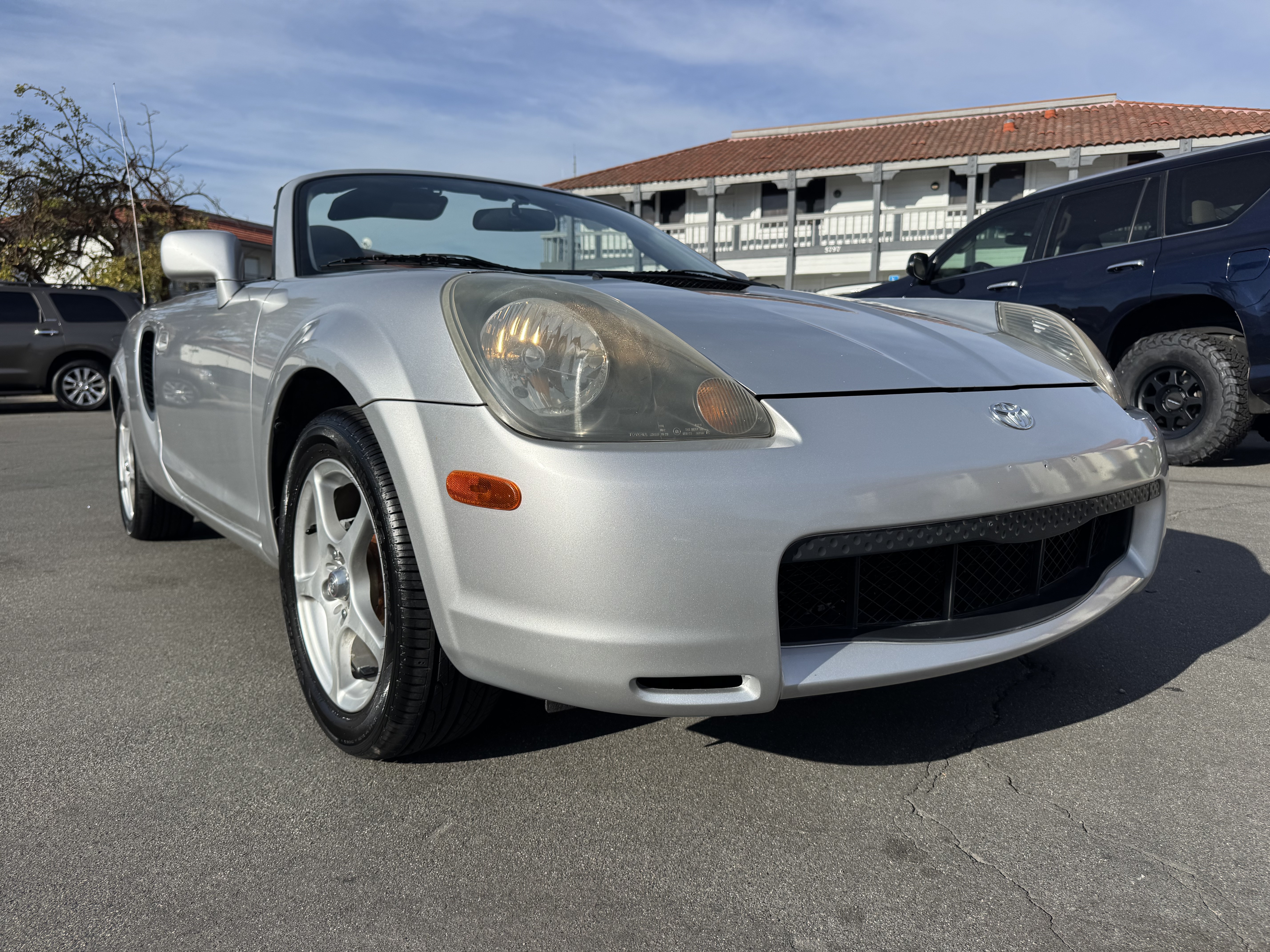 Used 2002 Toyota MR2 Spyder RWD image 12