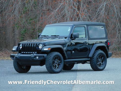 Used 2022 Jeep Wrangler Willys image 1