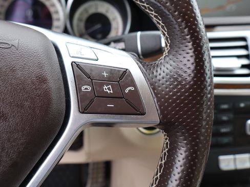 Used 2014 Mercedes-Benz E 350 4MATIC Sport image 22