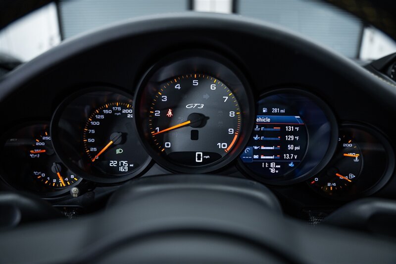 Used 2019 Porsche 911 GT3 RWD image 15