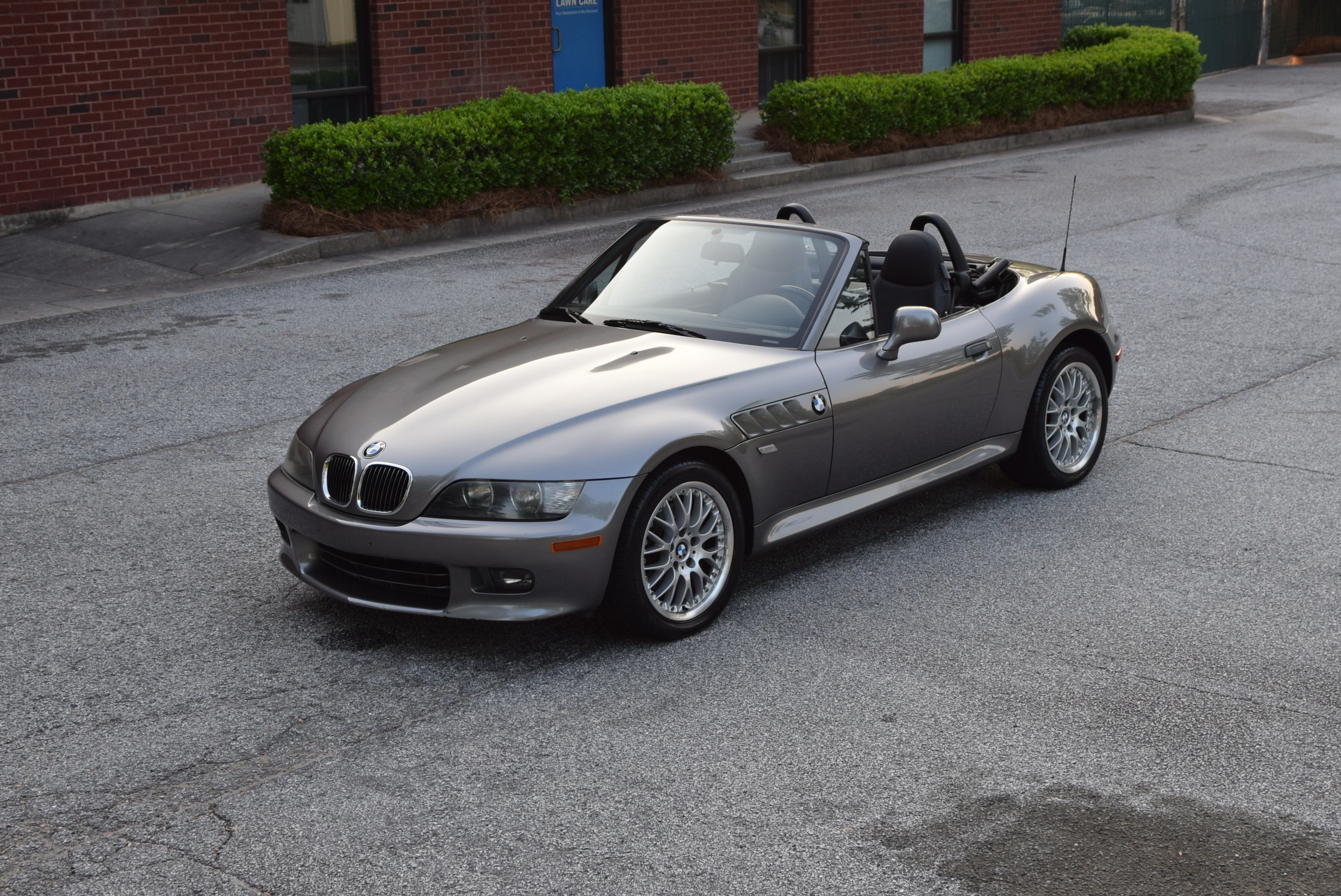 Used 2001 BMW Z3 3.0i RWD image 22