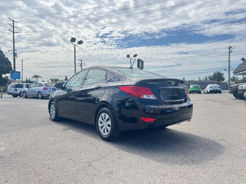 Used 2016 Hyundai Accent SE Sedan FWD image 5