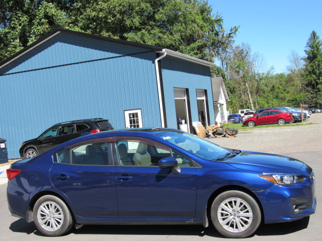 Used 2017 Subaru Impreza 2.0i Premium Sedan AWD/4WD image 12