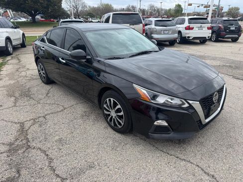 Used 2019 Nissan Altima 2.5 S image 10
