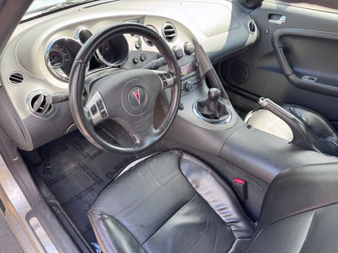 Used 2008 Pontiac Solstice GXP image 6