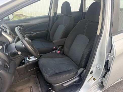 Used 2015 Nissan Versa Note SV image 9