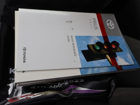 Used 2011 Toyota Prius Three image 30