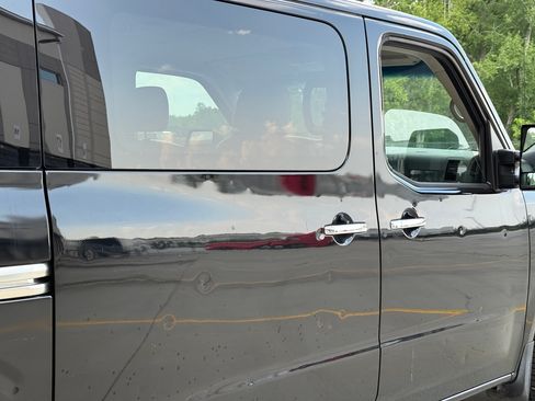 Used 2020 Nissan NV 3500 SL RWD image 8