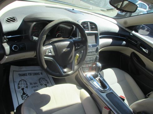 Used 2013 Chevrolet Malibu LT FWD image 6