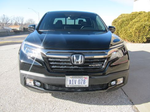 Used 2019 Honda Ridgeline Black Edition image 2