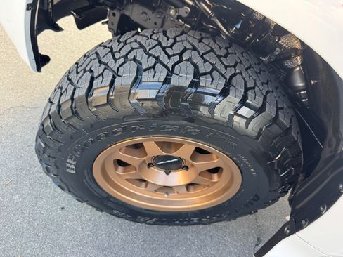 Used 2011 Lexus GX 460 image 20