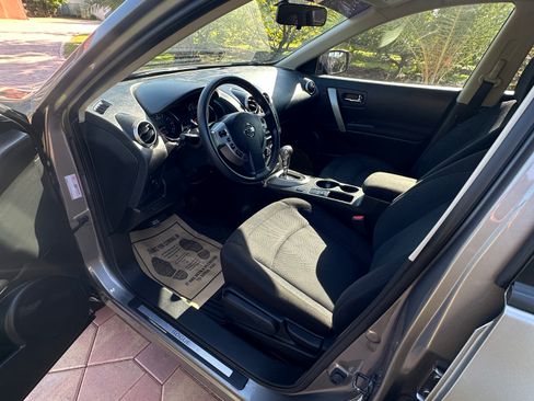 Used 2015 Nissan Rogue SV image 6