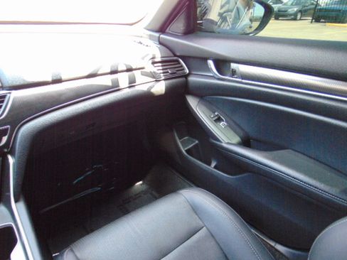 Used 2021 Honda Accord Sport image 21