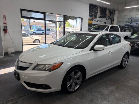 Used 2014 Acura ILX w/ Premium Package FWD image 1