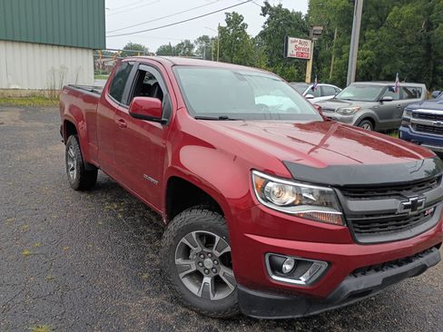 Used 2017 Chevrolet Colorado 4x4 Extended Z71 image 4