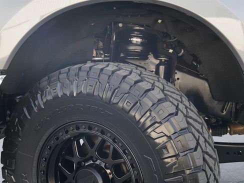 Used 2024 Ford F250 Lariat image 37