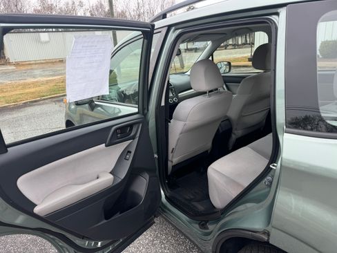 Used 2016 Subaru Forester 2.5i image 14