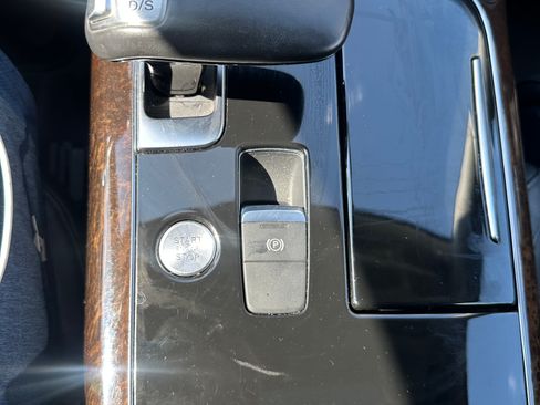 Used 2012 Audi A8 L 4.2 image 32