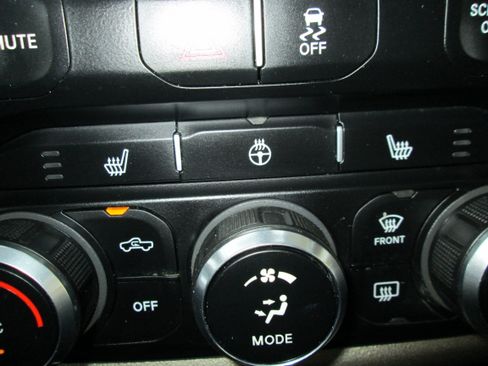 Used 2022 RAM 2500 Laramie image 19