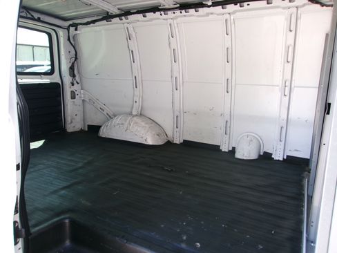 Used 2013 Chevrolet Express 2500 UNAVAIL RWD image 7