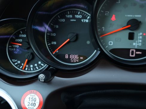 Used 2016 Porsche Cayenne S image 28