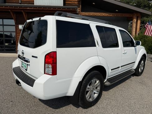 Used 2012 Nissan Pathfinder 4WD image 5