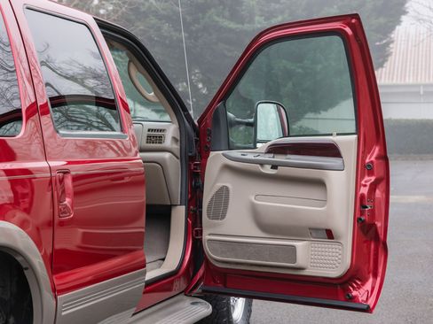 Used 2003 Ford Excursion Eddie Bauer image 35