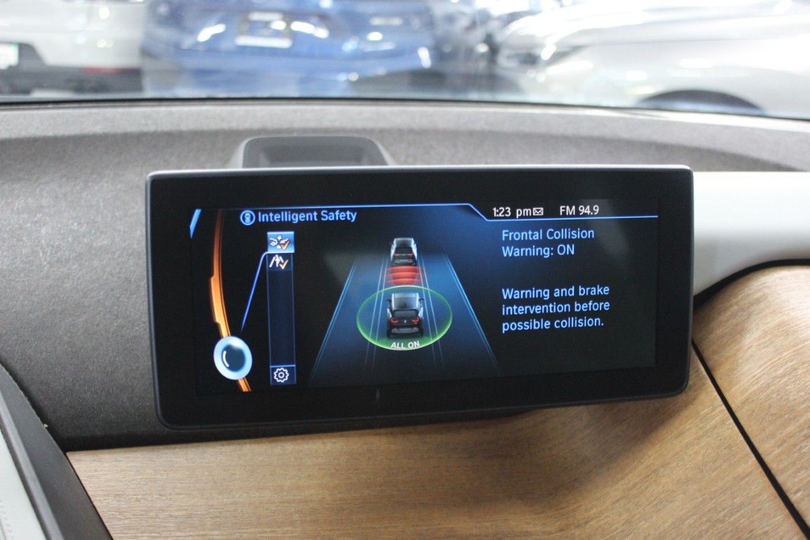 Used 2015 BMW i3 w/ Range Extender RWD image 24