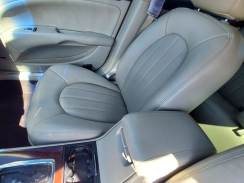 Used 2007 Buick Lucerne CXS image 9
