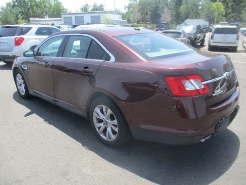 Used 2012 Ford Taurus SEL image 4