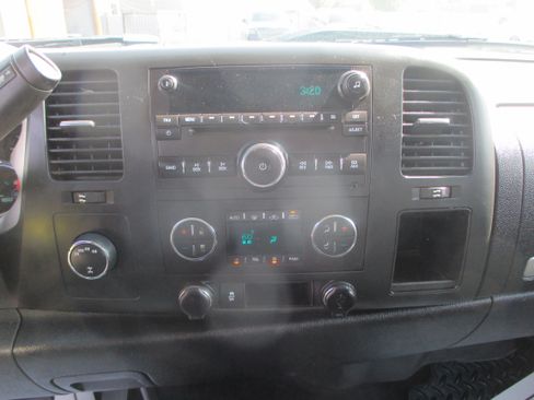 Used 2013 Chevrolet Silverado 1500 4x4 Extended Cab LT image 5