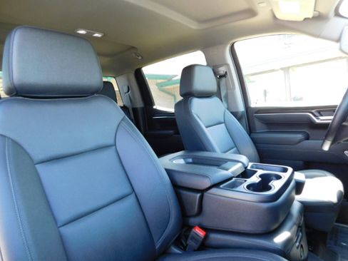 Used 2025 GMC Sierra 1500 SLT image 23