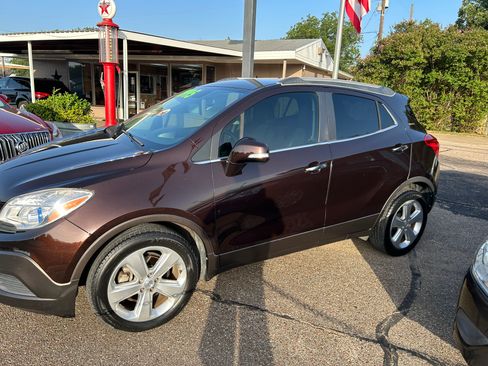 Used 2016 Buick Encore FWD image 2