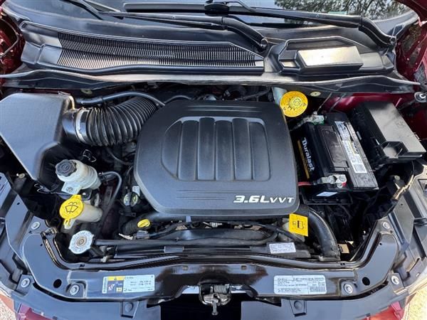Used 2018 Dodge Grand Caravan GT FWD image 12