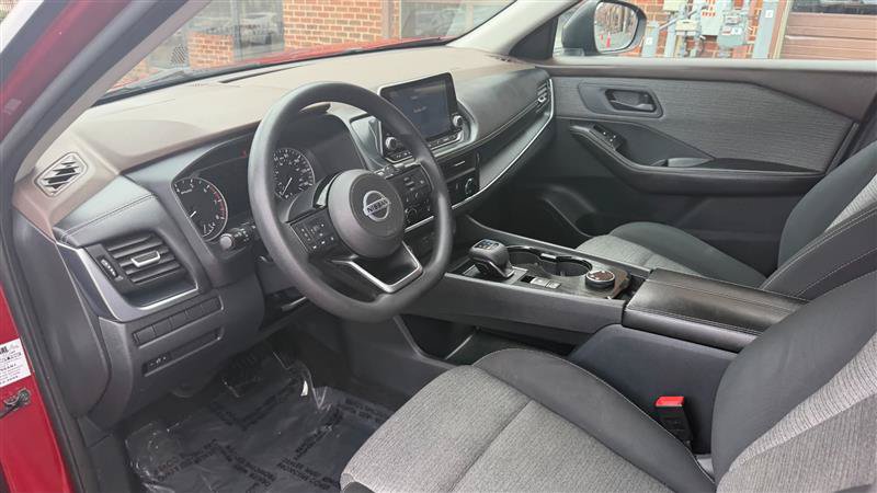 Used 2021 Nissan Rogue AWD image 22